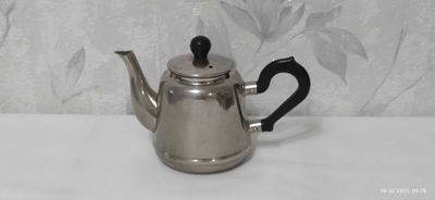 Заварочный мельхиоровый чайник.