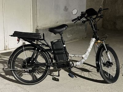 Elektro skuter..