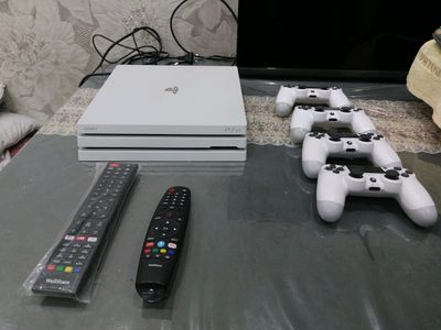 Playstation 4 Pro 1Tb