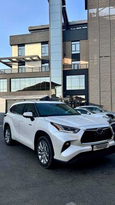 Toyota Highlander Hybrid 2020