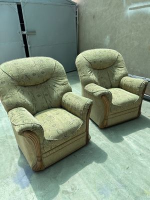 Продам 2 кресла. В хорощем состоянии