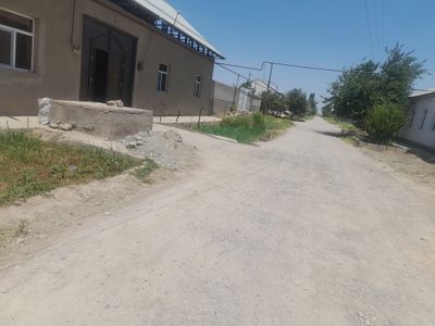 Uchastka 8sotix shoyxuja 2xona taylangan dakumentlari xammasi joyida