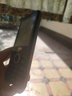knopka telefon sotiladi