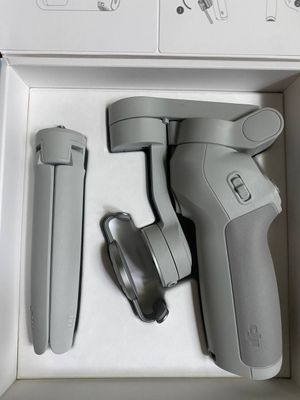 Продаётся стабилизатор dji osmo mobile se