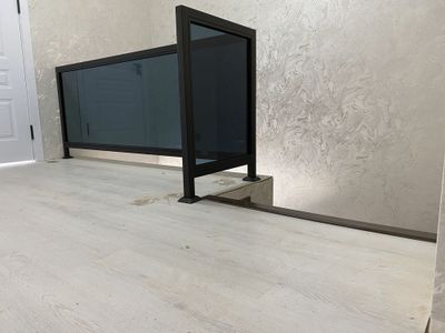 Перила из нержавейка проф труби без стекланные ограждения из стекло