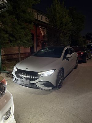 Mercedes Benz EQE 350+
