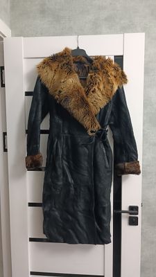 Дублёнка, отличное состояние, очень теплая