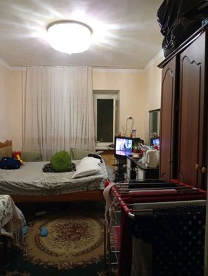 продается общага на Лисунова Кадышева 1/2/4
