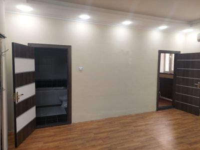 Под Офис метро (Пахтакор) 50м2
