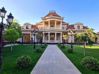 Особняк в Центре Луначарского 33 сотки
