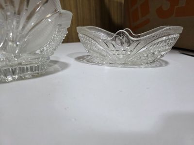 Срочно продаю 2 хрустальные вазочки