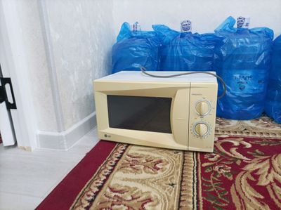 продаю микроволновку LG