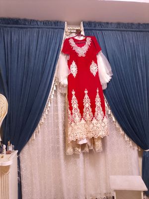 koʻylak poychsi bilan holati yaxshi kiyilmagan