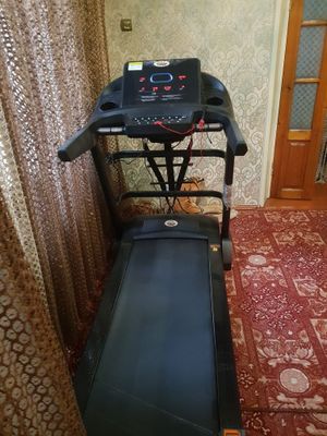 Продам беговую дорожку WFG S-6