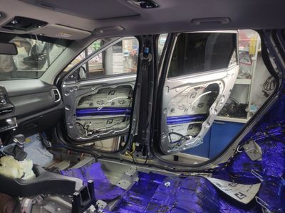 Шумоизоляция любых марок автомобилей. Качественно в срок и с гарантией