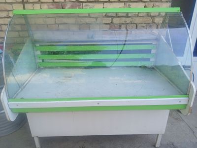 Vetrina sotiladi, xolati yaxshi