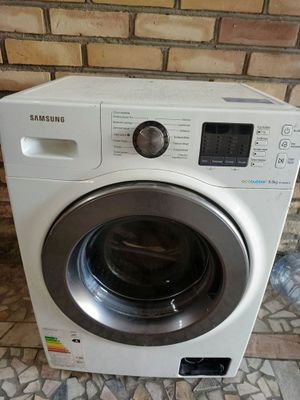 Samsung avtomat 8 kg kir mashinka sotiladi srochna