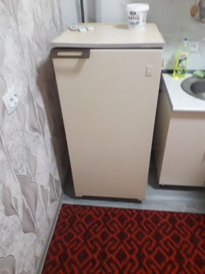 Muzlatgich Xolodilnik sotiladi