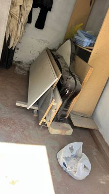 Двухспальной кровать с двумя тумбами