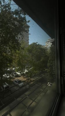Сдаётся комната в центре города. Рядом Мирабад авеню