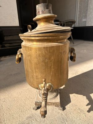 Samovar 18-asrniki antikvarni