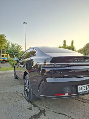 Srochno Sotiladi! BYD Chazor qora