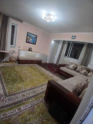 yosh oila bilan turishga 2 ta student qiz kerak