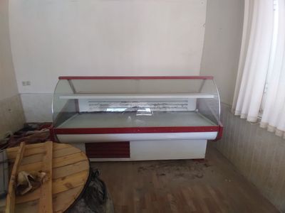 Витрина сотилади