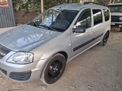 Lada Largus 2013