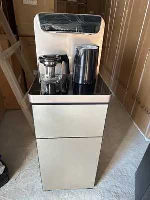 Японский кулер Tea bar Aiwa с чайниками