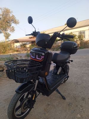 Skutter satiladi
