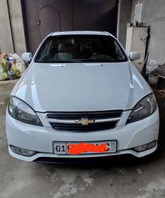 Lasetti 1.8 Avtomat sotiladi