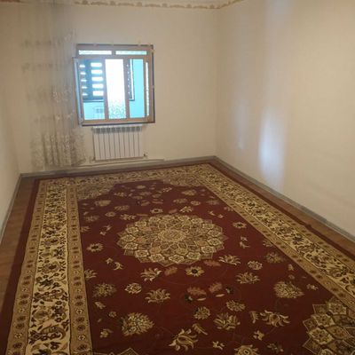 Maklersiz 3 xonali novostroyka kvartira ijaraga beriladi