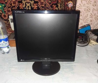 Монитор ЖК (LCD) LG Flatron 17 дюймов L1742S