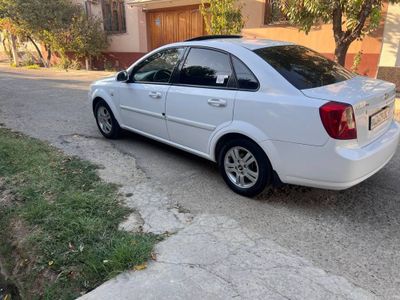 ласети 2009 йил 3поз автомат