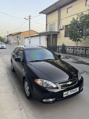 Gentra sotiladi 2022 moshina ideal