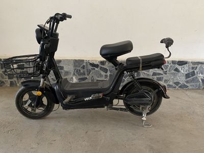 Skuter sotiladi