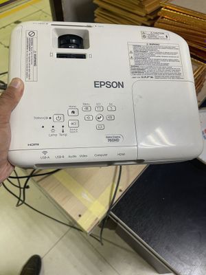 EPSON proyektor 2020