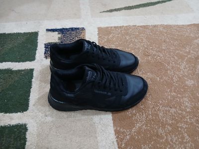 Продам кроссовки "Reebok"