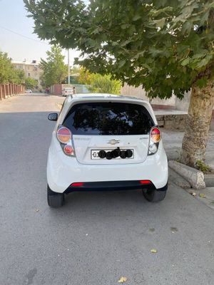 Chevrolet Spark mexanika 2012 yil metan