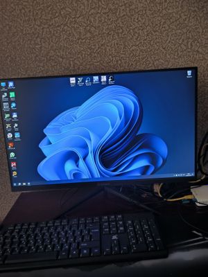 Манитор сотилади 24 100hz