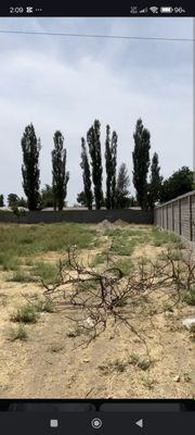 Quruq yer sotiladi nazarbe postan 3 klametir harakat mahalada 8 sotih