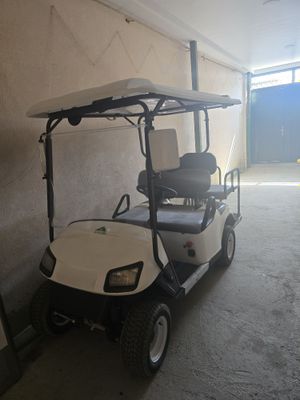 Golf kar yangi holatda