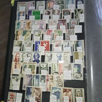продам почтовые марки Франции