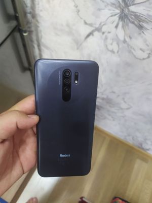 Продается свой телефон Redmi 9 в отличном форме
