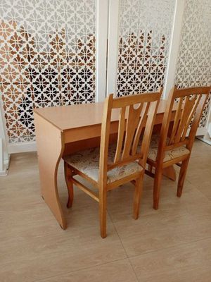 Столы и стулья для офисов, учебных залов