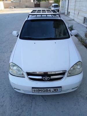 Lacetti sotiladi !
