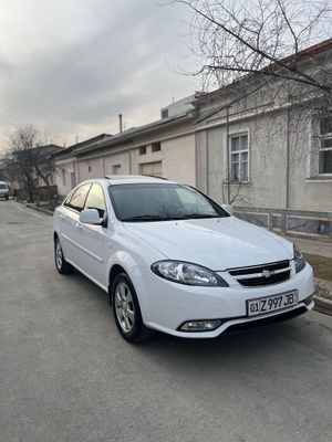 Jentra sotiladi 3 pozitsa kiraska toza