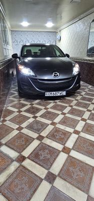Mazda 3 sotiladi