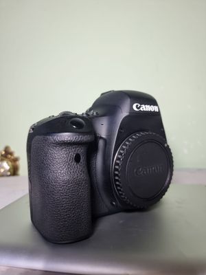 CANON 6D MARK 2
